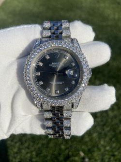 Moissanite 