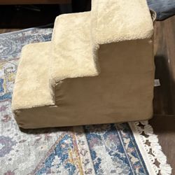 Carpeted Pet Stairs