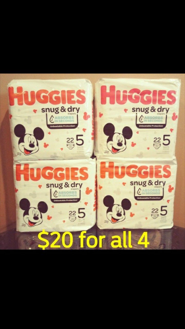 Huggies Snug & Dry size 5 diapers pampers