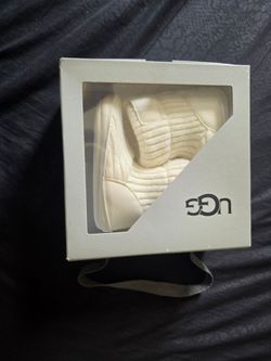 UGG Baby Booties Cream Knit