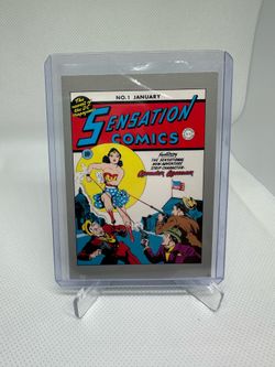 DC Comics Classic Cover & Hero Heritage 1991 Trading Cards.