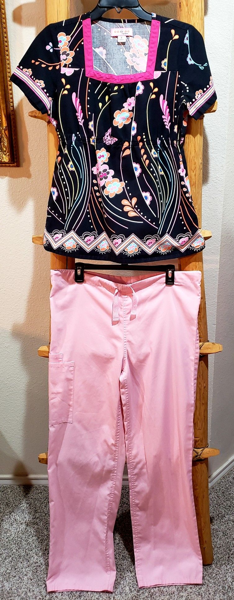 Koi Top & Cherokee Pants Paired Scrub Set size Woman's Small