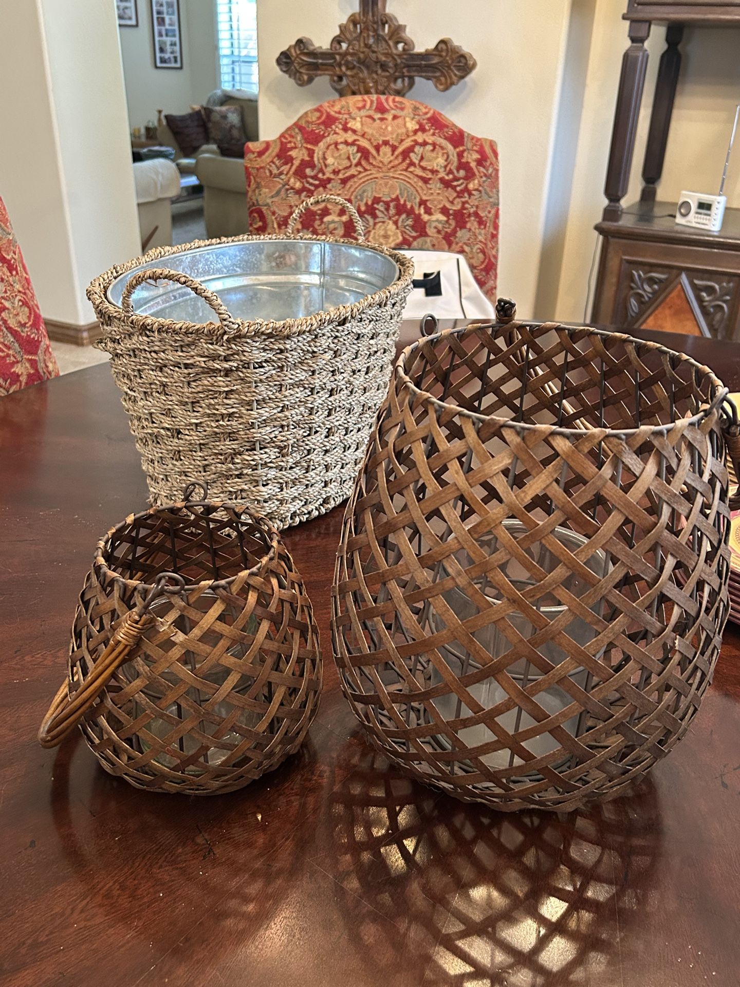 Outdoor dishes and entertaining