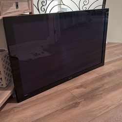 Pioneer Elite 50” TV