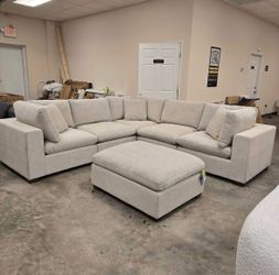 ‼️ Liquidation Sale‼️ Thomasville Lowell Cloud Sectional Couch(Free Delivery)