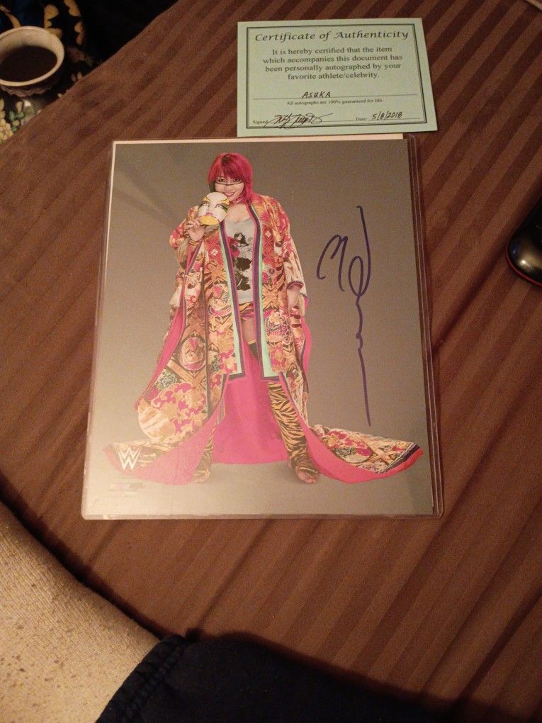 Asuka 8x10 Autograph Photo