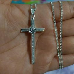 925 Sterling Silver Chain With The Pendant/Cadena  Con Dije De Cruz De San Benedicto De Plata 925
