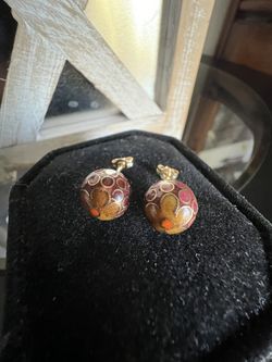 VINTAGE GOLD RED WINE ENAMEL FLOWER EARRINGS 