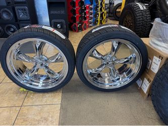 22x9 & 22x11 5x5 chrome American racing VN615 with tires