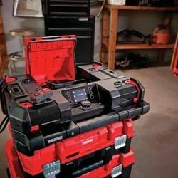 Brand New Craftsman 20v Versastack Radio. $150