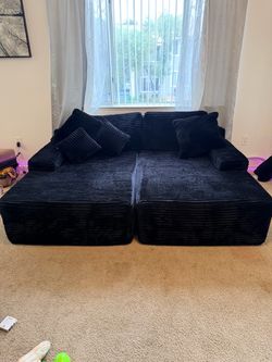 Black couch / bed