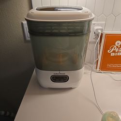 Baby Brezza Bottle Sanatizer