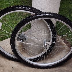 26"×1.95 Nice & clean 7 speed Mountain Bike wheels