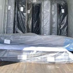 ⚡️Pillowtop Mattresses For Sale Brand New⚡️