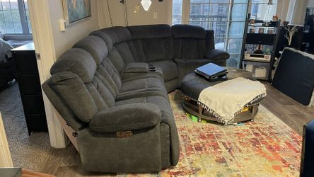 Escalade II 5 Piece Power Sectional With Armless Chair
