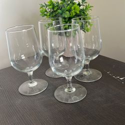 Set Of Glass Wear 