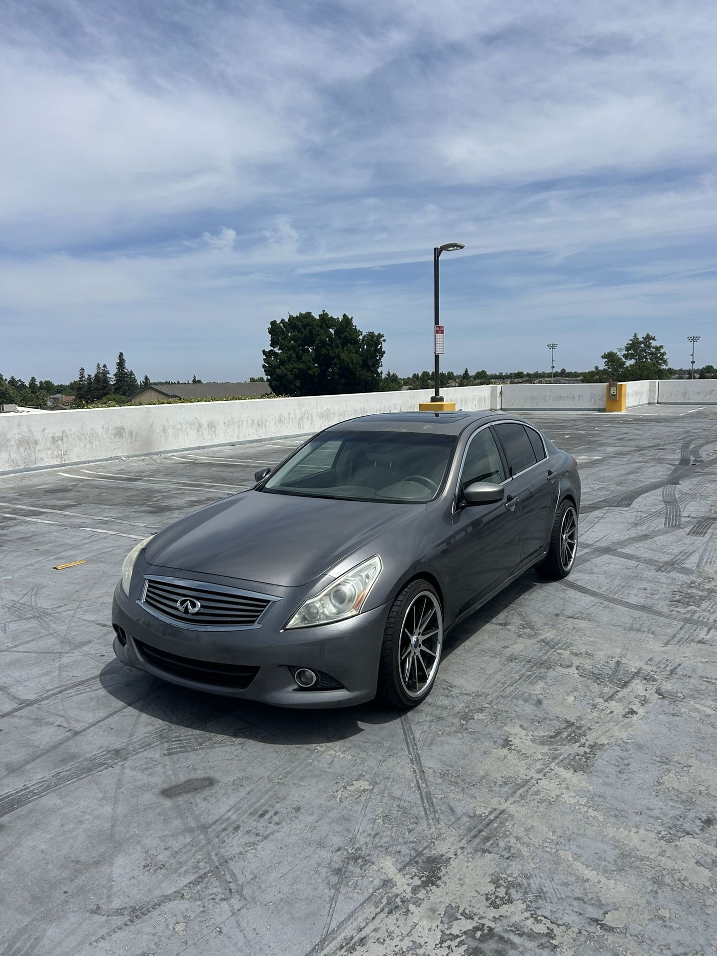 2013 Infiniti G37