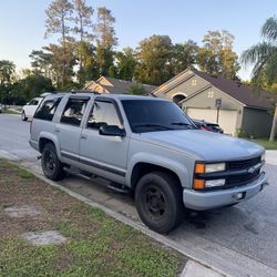 2000 Z71 Chevy Tahoe