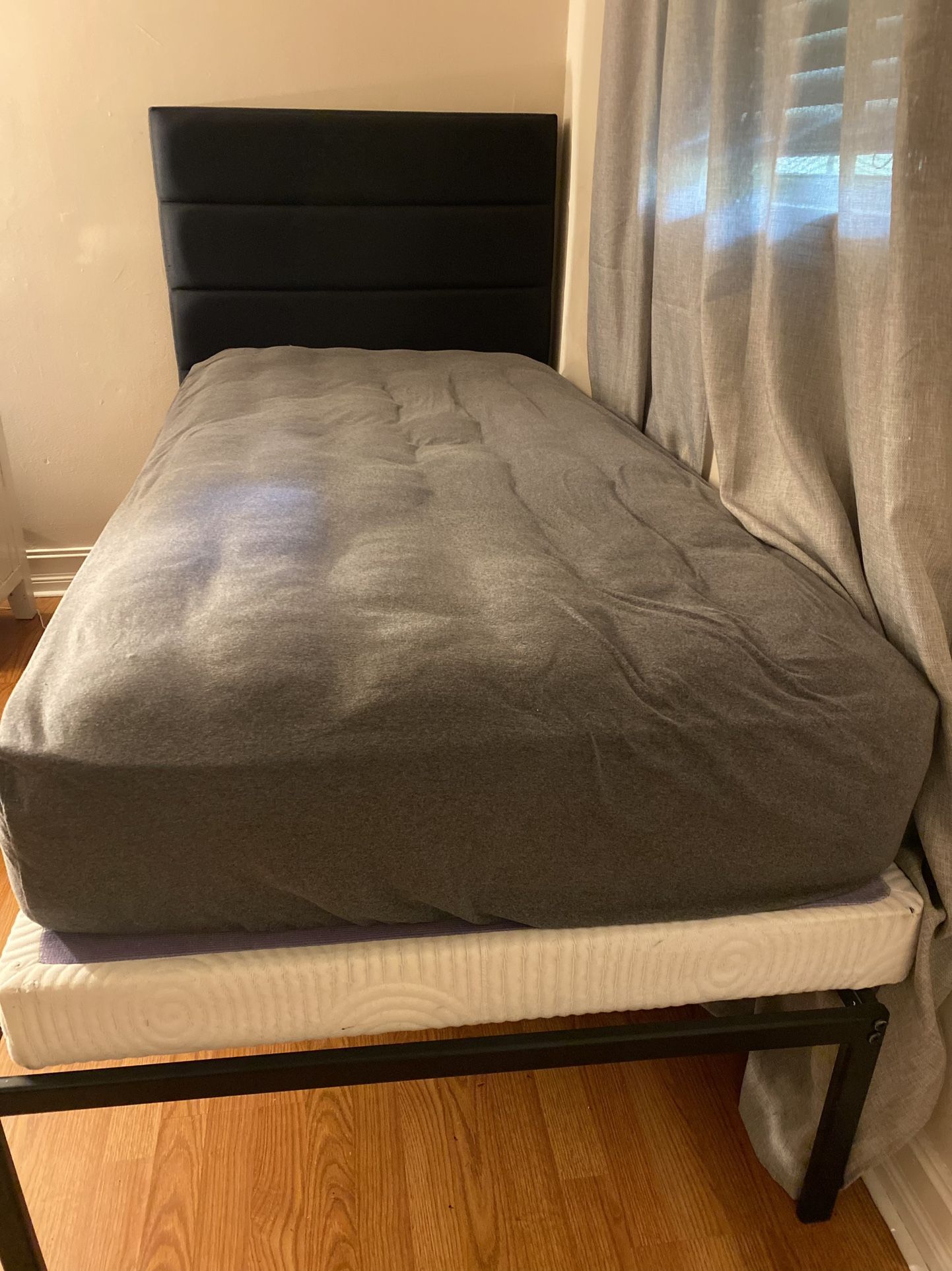 Bed base with headboard Twin Xl  ( With Mattress Included)