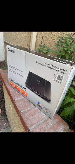 Canon CanoScan LiDE 220 Color Image Scanner