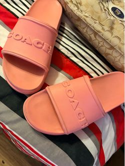 Woman’s coach slide size US 11 great condition used