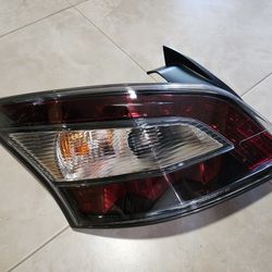 Nissan Maxima  2012 2013 2014 Driver's side And Passenger side. tail lights.