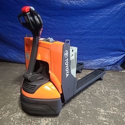 2021 Toyota Electric Pallet Jack 8HBW23