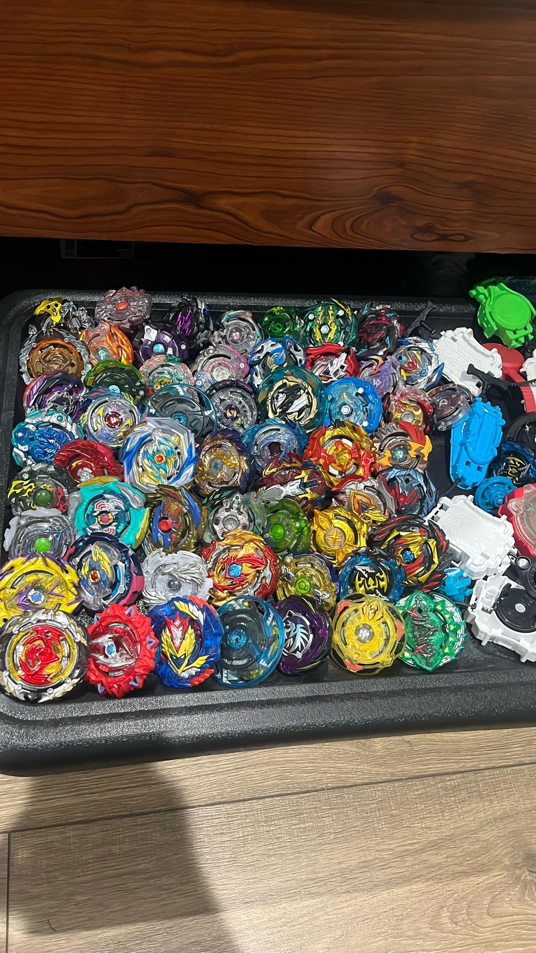 Beyblade Burst Lot 