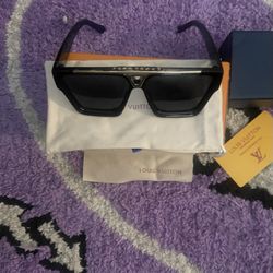 LV Evidence Sunglasses 