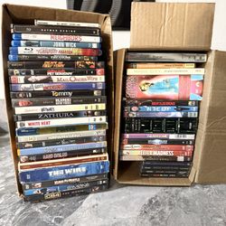 Set of 40 Movies Cds Dvds Blu-ray’s 