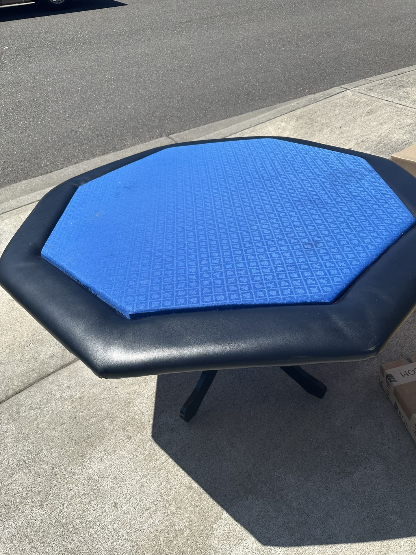 Free Poker Table!