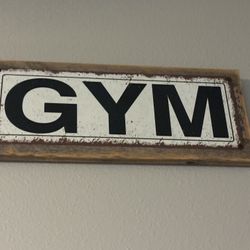 Gym / Workout room Decor 