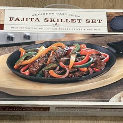Parini Grilling Cast Iron Fajita Skillet Set 7” x 14” Brand New