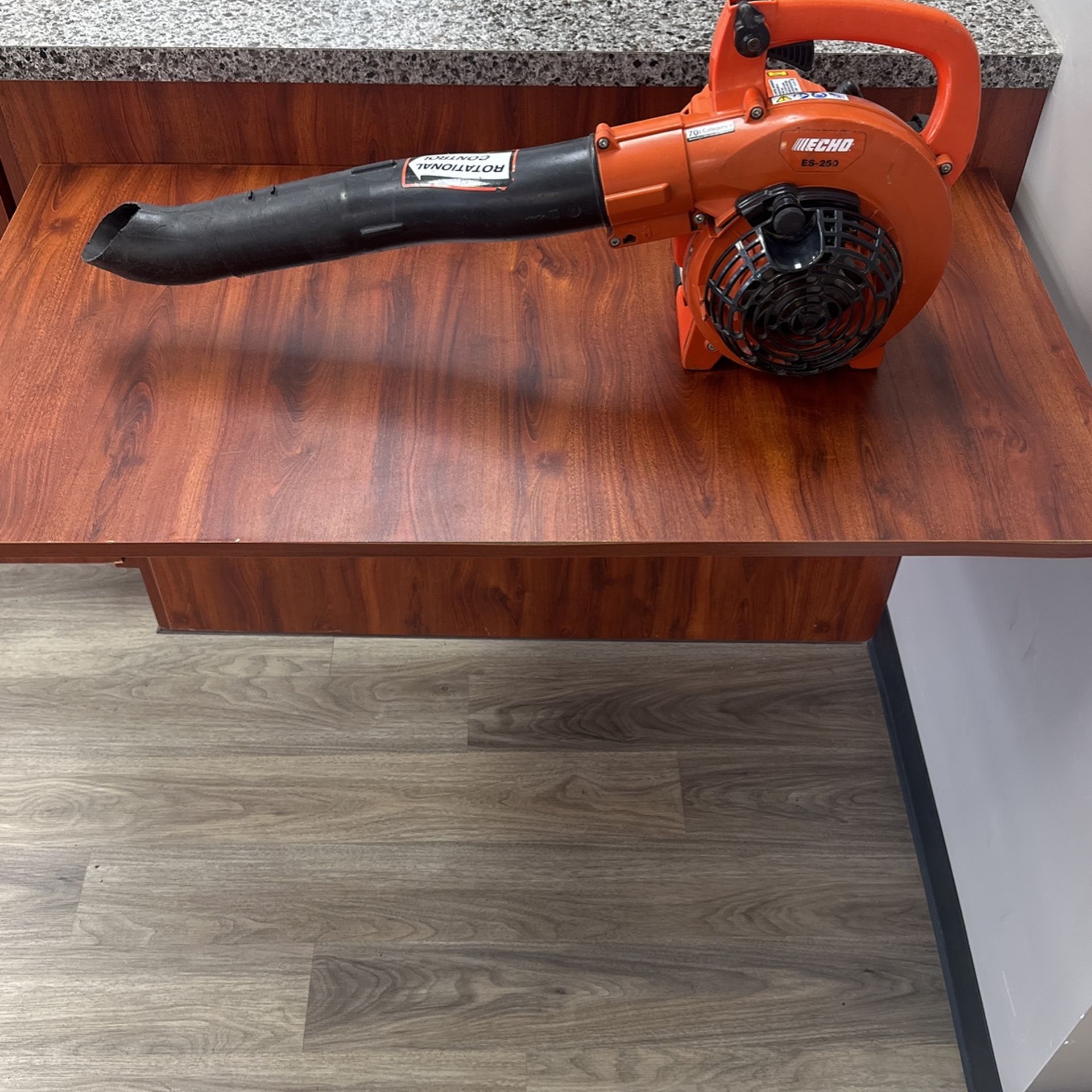 ECHO ES-250 LEAF BLOWER