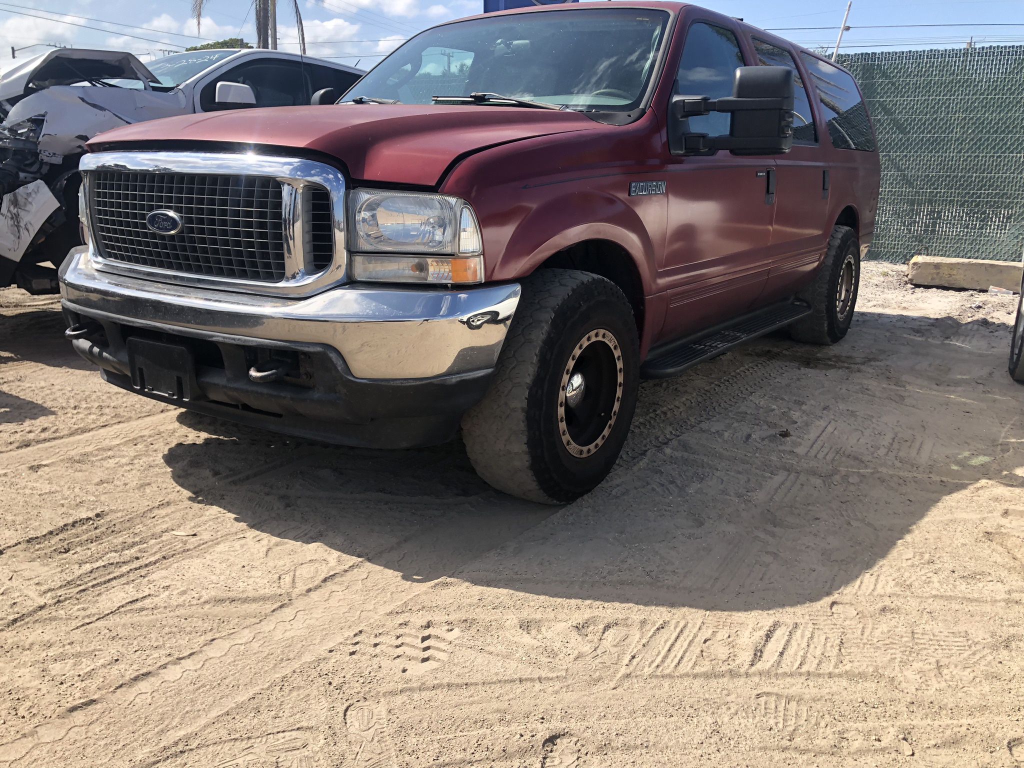 For Parts Or Repair Ford Excursion V10 Gas 