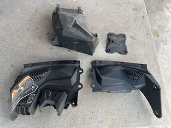 Can Am X3 Plastics And Links Bracket New