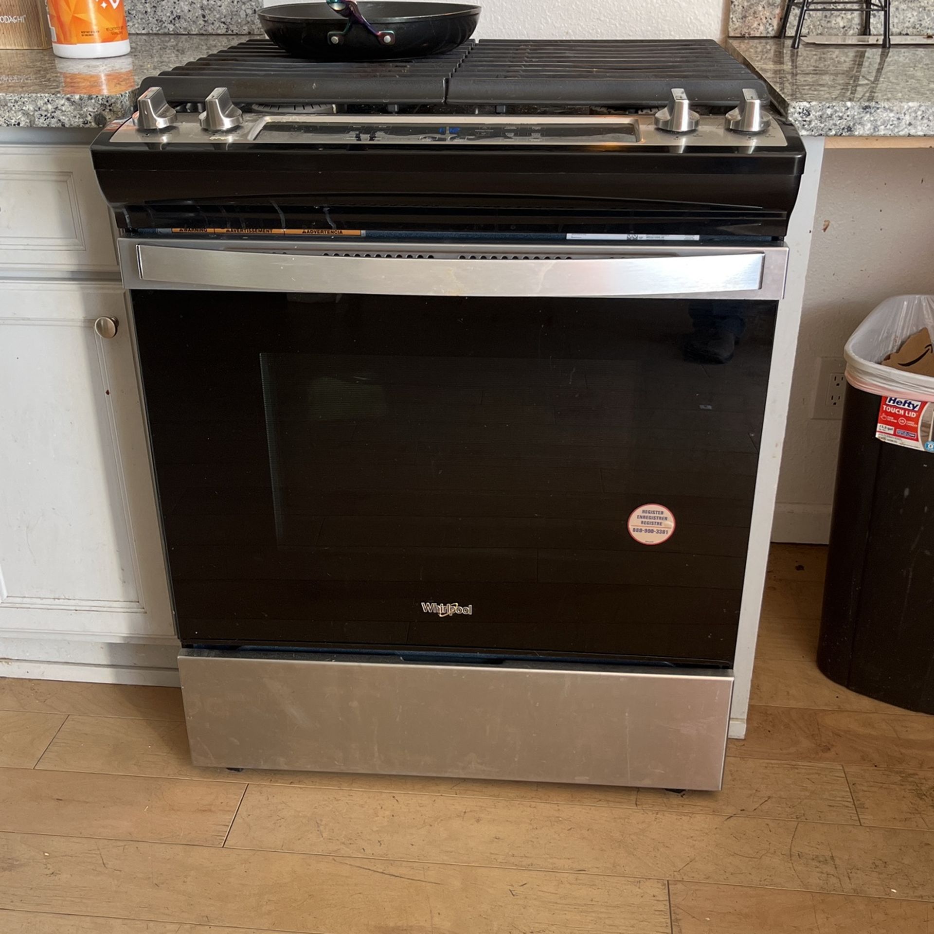 Whirlpool Gas Stove for Sale in Beaumont, CA OfferUp