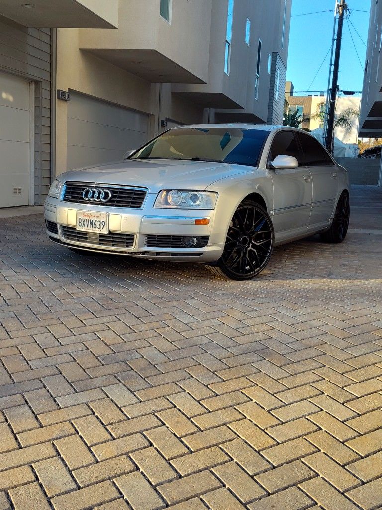 Audi A8 Quattro