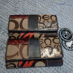 CC Brand New Foldable Adjustable Wallet