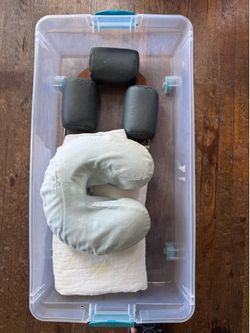 Massage table