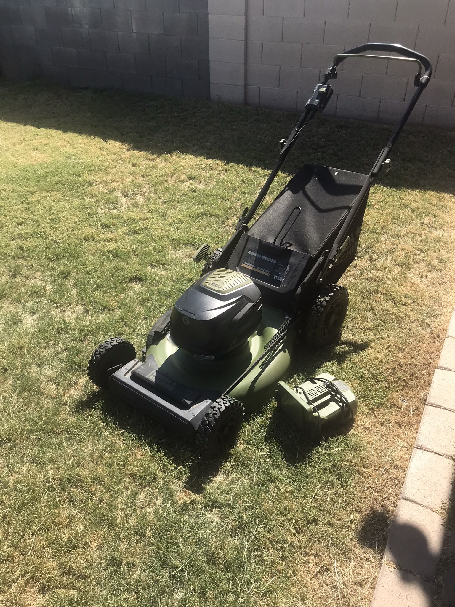 Laun Mower Green Machine
