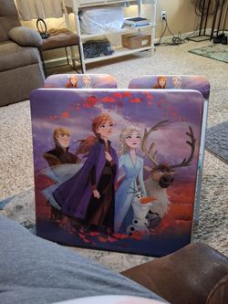 Frozen 2 Table Set