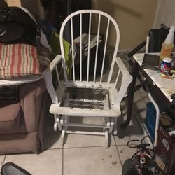 White Rockyn  Chair  No Cushion 