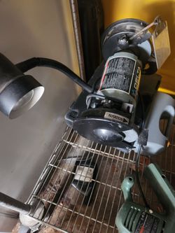 Delta Bench Grinder with Flex Light