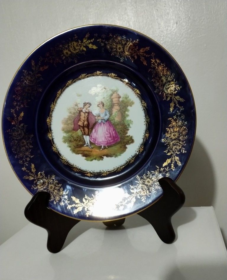 LIMOGES CASTEL PORCELAIN PLATE 9.6"