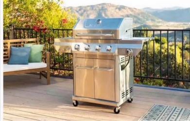 NEW ASSAMBLED FROM THE BOX PROPANE GAS BBQ GRILL