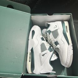 Jordan Retro 4 