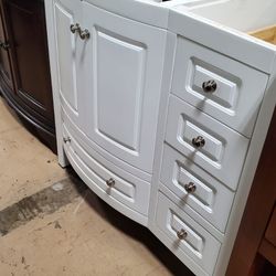 🔥New🔥
Bathroom Vanities 
-Different Styles & Sizes
-Starting From $100 And Up