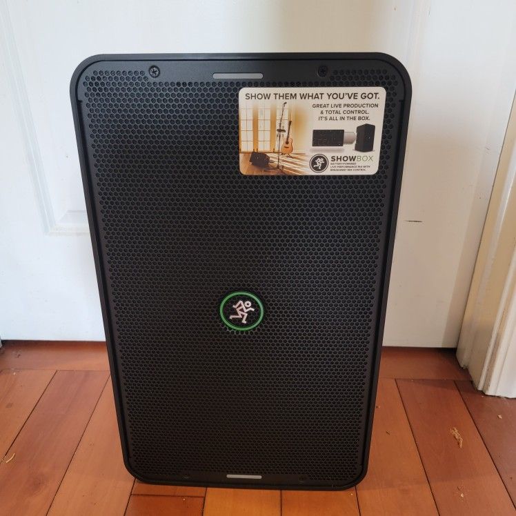 Showbox Speaker with Carrying Case (Unused In Opened Box)