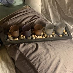 Candles W/wood Tray And Rocks